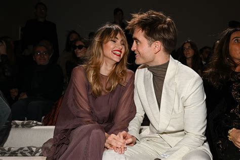 suki waterhouse really opens up about dating robert pattinson ‘i m shocked that i m so happy