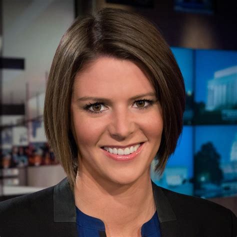 She covered the 2016 presidential election along with the latest news in the political environment in the us. Picture of Kasie Hunt