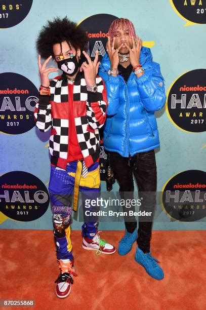 Nickelodeon Halo Awards Backstage Photos And Premium High Res Pictures