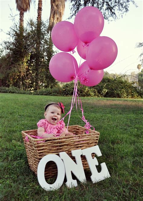 One Year Old Photo Shoot Love The Air Balloon Basket Idea One Year