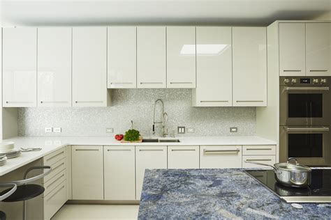 How To Paint Gloss Kitchen Cabinets Image To U