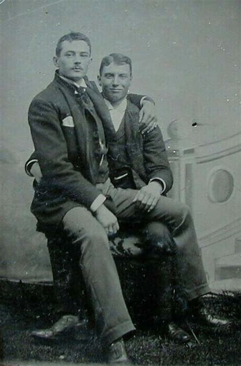 15 Photos Of Male Same Sex Couples Throughout History