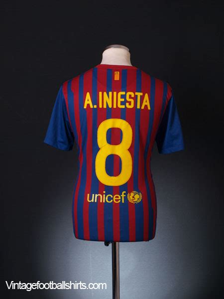 2011 12 Barcelona Home Shirt Ainiesta 8 M