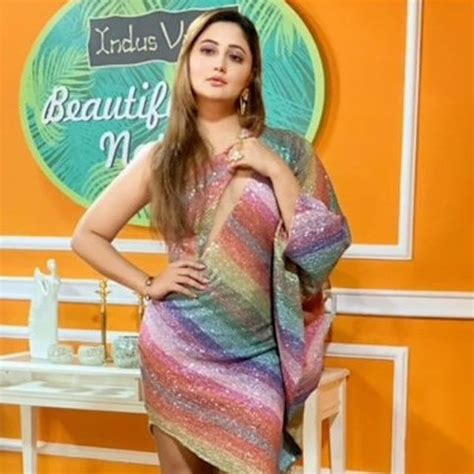 Naagin 4’s Rashami Desai Turns Up The Heat In A Pretty Rainbow Outfit View Pics