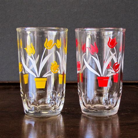 Vintage Tulip Juice Glasses Swanky Swig Red Yellow Etsy