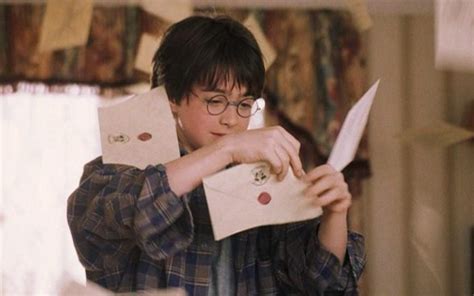 Harry Potter Evanna Lynch Sugiere Que Las Historias De J K Rowling Podr An Referirse A Un