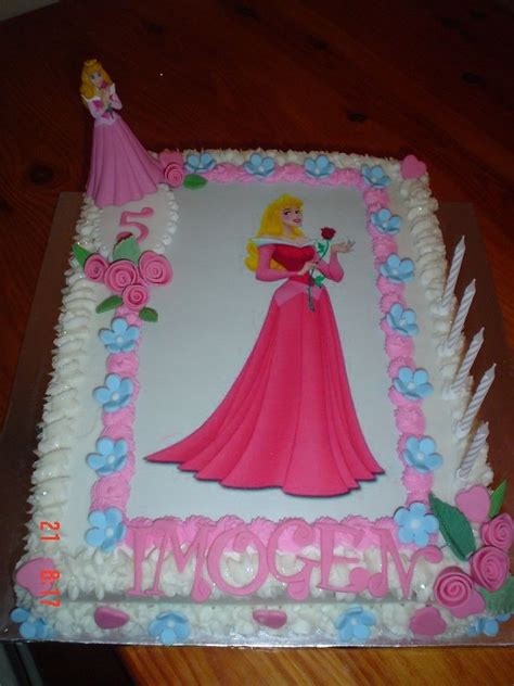 We're celebrating the anniversary of sleeping beauty with this recreation of aurora's birthday cake. Sleeping Beauty Cake | Cakes | Pinterest | Sleeping beauty ...