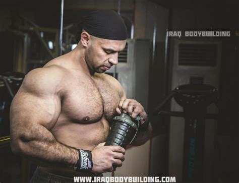 Muscle Lover Iraqi Bodybuilder Mahmoud Al Wardy