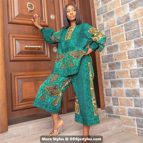 60 PHOTO: 2021 African Ankara Dresses Made With Ankara Prints And Lovely Appliques