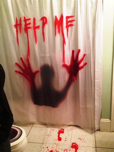 Before pulling out the christmas decorations, enjoy the colors of the season for a while and take the opportunity to organize an autumn or halloween themed party. Halloween Decorations Bathroom to Scare Away Your Guests
