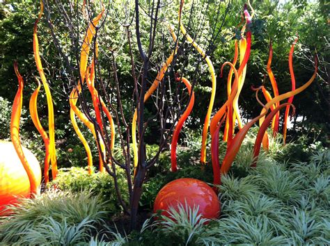 Dale Chihuly Glass Sculpture In Seattle Garden Art Glass Sculpture Chihuly