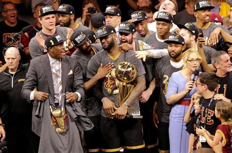 This doesn't take into account players who were injured or were on the bench but did not play at all. NBA Finals Odds Favor Golden State Over Cleveland in Title ...