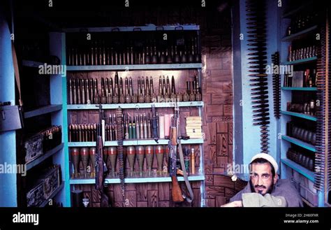 Pakistan North West Frontier Province Tribal Area Gun Shop At Darra