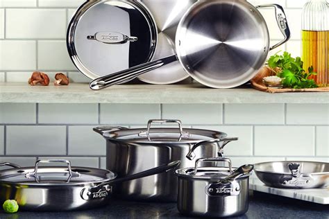 10 Best Stainless Steel Cookware Sets (2021) | Heavy.com