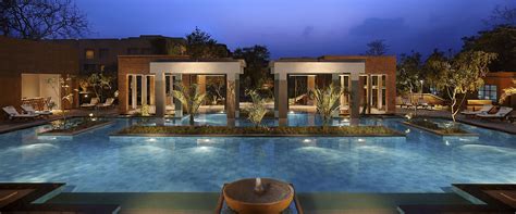 Luxury Hotels Booking In Agra Itc Mughal Agra