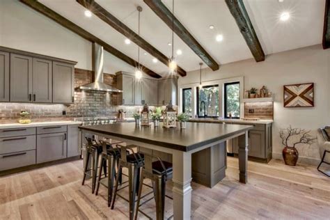 16 Striking Rustic Kitchen Interiors That Will Steal Your Gaze