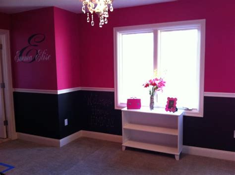 I decided to move into a new room and paint it pink because it's a happy colour, nothing like trying to force yourself to be happy everyday, right?there was. 17 Best images about Pink and black on Pinterest | Hot ...