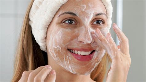 Making The Case For Exfoliating Before You Cleanse Your Face