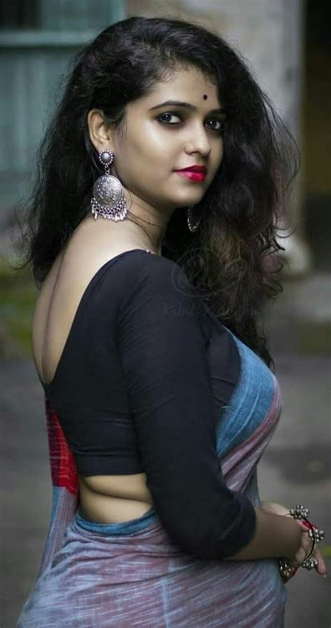 Hot Indian Women In Saree Exclusive And Ultimate Photo
