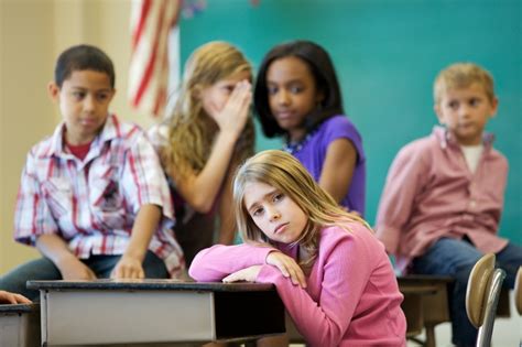 Mobbing in der Schule Fünf Tipps was Eltern tun können familista