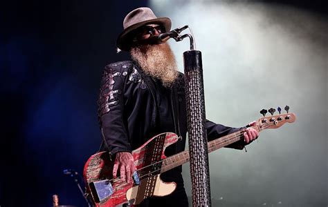Zz Tops Billy Gibbons Recalls Dusty Hills Health Struggles Prior To