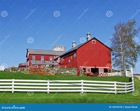 Traditional American Farm Stock Photo Image Of American 16879278