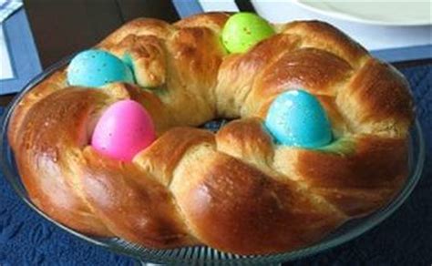 The bread is strongly spiced and rich with anise as a little reminder of winter. An Italian Easter bread recipe: part of holiday traditions ...