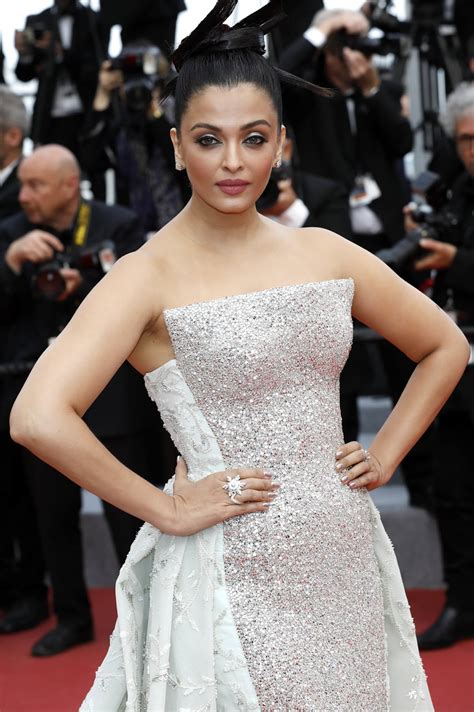 Aishwarya Rai Bachchan ‘sink Or Swim Premiere At 2018 Cannes Film
