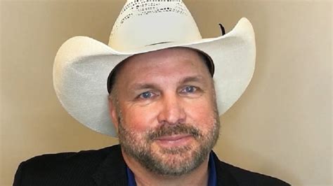 Garth Brooks Age And Height 2019 How Old And Tall Is He