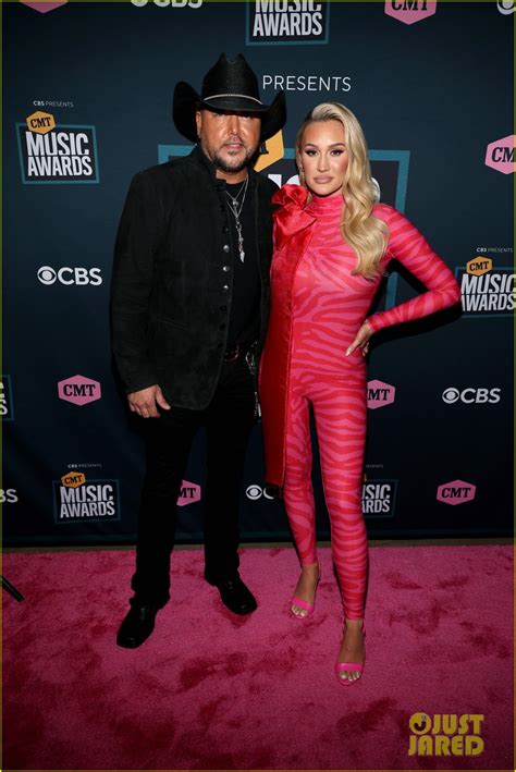Photo Jason Aldean Wife Brittany Cmt Music Awards 2022 01 Photo 4743120 Just Jared