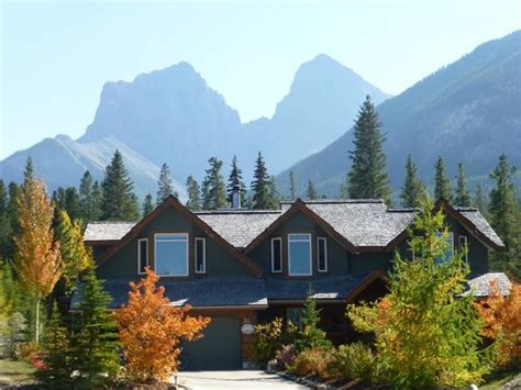 Mountain Lily Bed And Breakfast Prices And Bandb Reviews Canmore Alberta