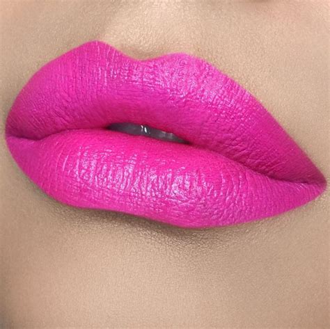 Selfie Bright Pink Lipsticks Tinted Lip Balm Pink Matte Lipstick