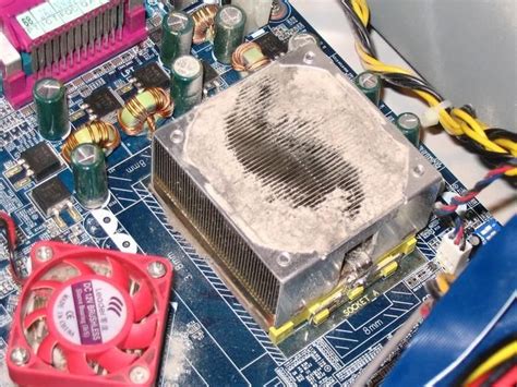 This Might Be The Dustiest Computer Ever 32 Pics