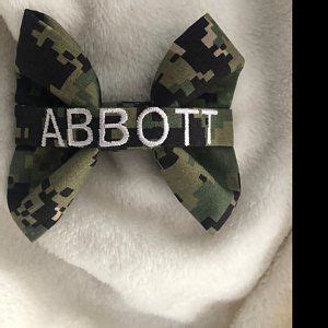 Personalized Military Nametape Bow Deployment Gift Etsy Military Gifts Making Hair Bows