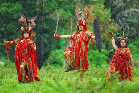 Kabasaran A Traditional Minahasa Dance In North Sulawesi Indonesia Indonesian Islands Culture