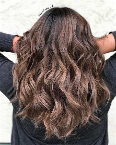 This technique, based on round layering. 50 NEW Long Hairstyles with Layers for 2020 - Hair Adviser