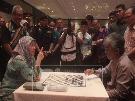 Contoh karangan usaha dan cara popularkan semula permainan tradisional kepada masyarakat malaysia. Permainan tradisional jangan dilupakan