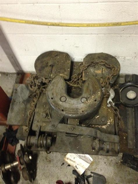 hitchcrafter Air Ride fifth wheel hitch - $1800 - Diesel ...