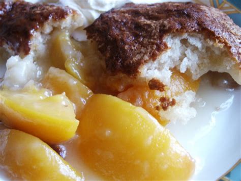 Place the peach slices over the top of the batter. The Lady And Sons Easy Peach Cobbler Paula Deen ) Recipe ...