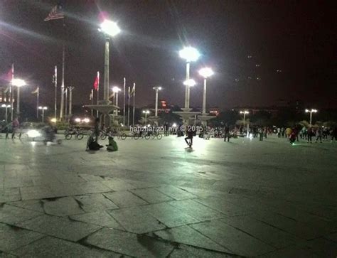 Telaga walk cenang adalah tempat menarik di langkawi pada waktu malam. Kemeriahan Waktu Malam di Dataran Putrajaya | Hafiz ...