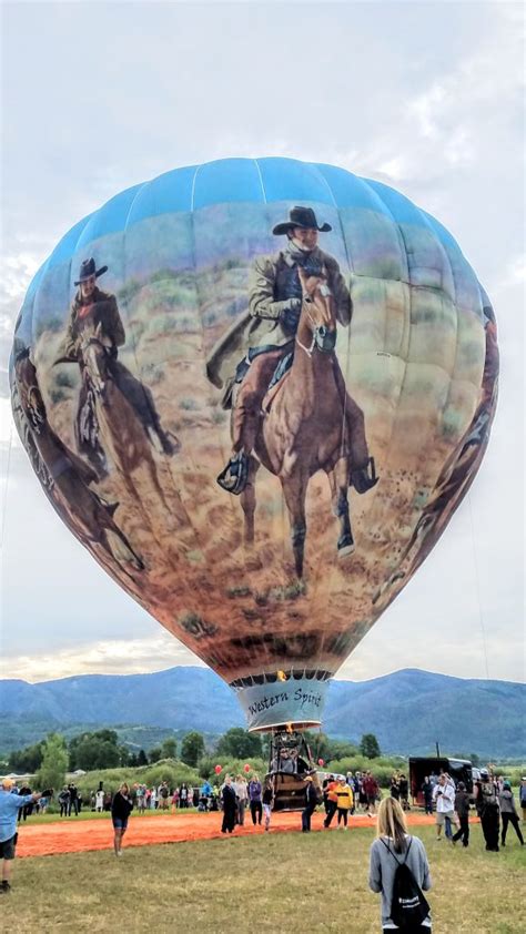 Offering stunning views of the steamboat springs area, the flat top mountains, and an inactive volcano to the north, called hahn's peak. Hot Air Balloon Rodeo :: Steamboat Springs, Colorado ...
