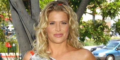Kristy Swanson Measurements Height Shoe Bio And More