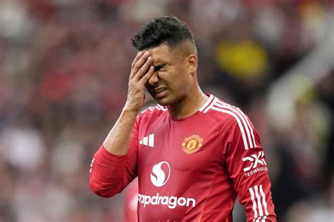 Ídolo Do Manchester United Sai Em Defesa De Casemiro Após Derrota Metrópoles