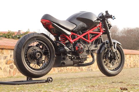 Volgens de officiële brochures is de s2r1000 in 3 kleuren op de markt gekomen: Details zum Custom-Bike Ducati Monster S2R 1000 des ...