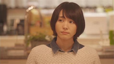 She is not dating anyone currently. Yui Aragaki | Windows Themes