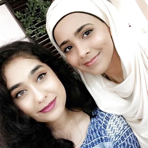 Hot Paki Arab Desi Hijab Babes Photo