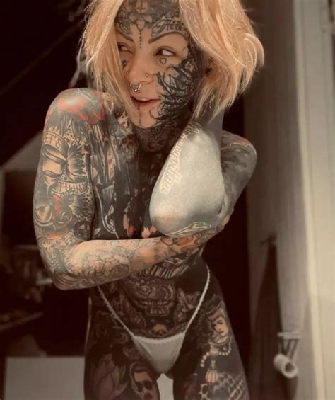 Tattoo Mum Drops Jaws As She Flaunts Multiple Inkings In Sexy Topless