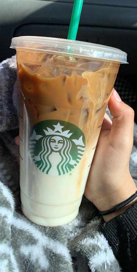 Pin By Yoselyn Canas On Drinks Starbucks Starbucks Hot Hot