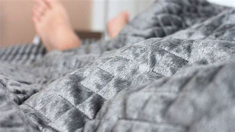 Occupational Therapists Outline Benefits Of Weighted Blanket