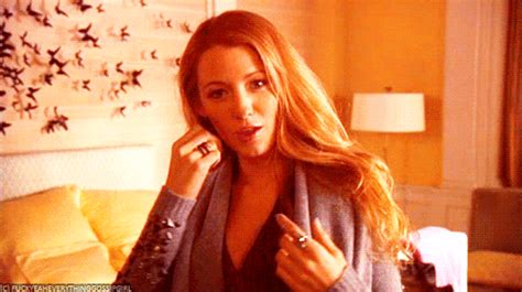The Sexy And I Know It Face Blake Lively On Gossip Girl Gifs Popsugar Entertainment Photo